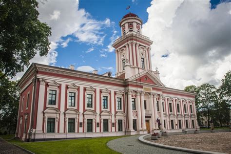 jelgavas akademija.